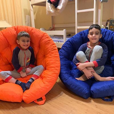 Самое уютное кресло для чтения книг. Отзыв с фото и высшей оценкой 5 звезд.