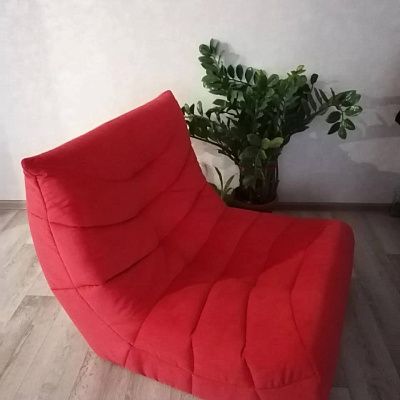 Удобное кресло для просмотра телевизора: отзыв о комфорте. Фото в гостиной. 5 звезд.