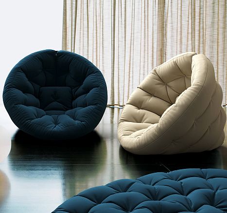 Доставка мягкой и бескаркасной мебели