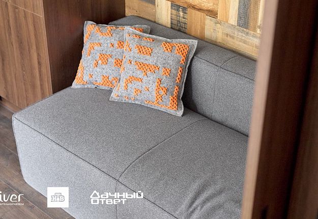 Дачный ответ, Кухня с ароматом блинов, Диваны Gliver, серый диван Драм