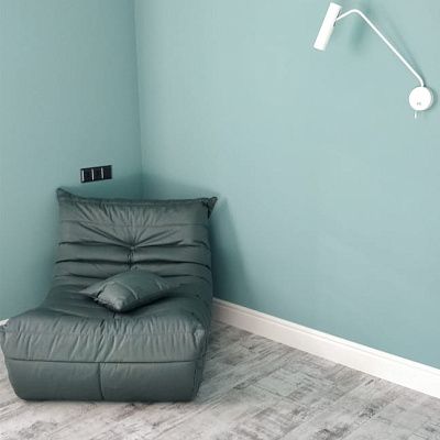 Купить кресло для чтения книг в интернет-магазине. Отзыв о качестве с фото. Рейтинг 5 звезд.