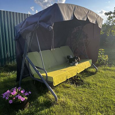 Мягкий уличный матрас для комфортного отдыха: отзыв. Фото на веранде. 5/5.