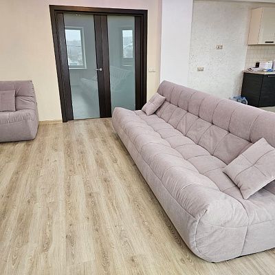 Фото нашей лаунж зоны в квартире. Диваны и кресла без каркаса. Реальный отзыв покупателя с оценкой 5 звезд.