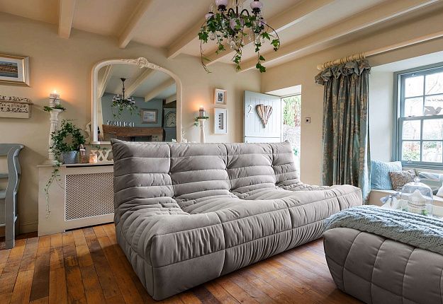 Эргономичный бескаркасный диван ДеФранс с пуфом для гостиной 