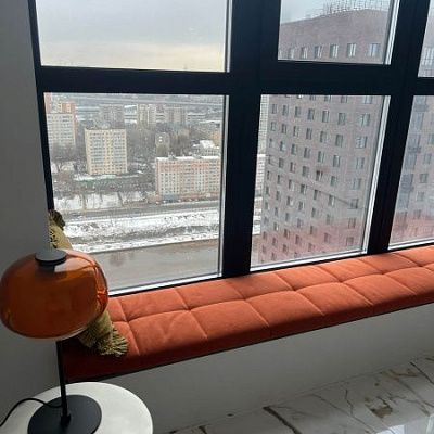 Матрасик на подоконник в современном интерьере дома. Реальный отзыв с фото и рейтингом 5 звезд.