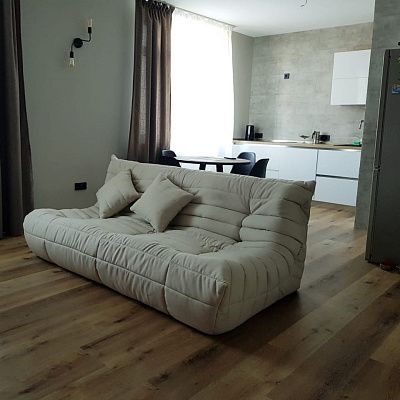 Мягкий бескаркасный диван для ежедневного отдыха. Отзыв с фото и рейтингом 5 звезд.