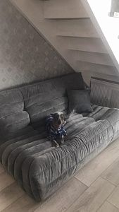 Диван для кинотеатра на мансардном этаже. Фото зоны отдыха и отзыв с рейтингом 5/5