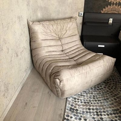 Лаунж кресло для спальни. Отзыв о комфорте и удобстве с  фото. Рейтинг 5 звезд.