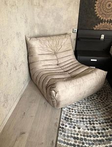 Лаунж кресло для спальни. Отзыв о комфорте и удобстве с  фото. Рейтинг 5 звезд.