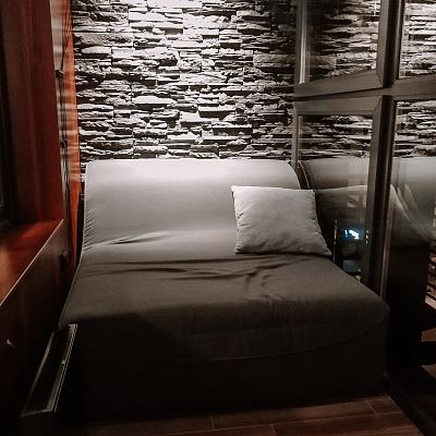 Мягкий лежак  - как диванчик -  на балкон. Отзыв о релаксе с фото и оценкой 5/5.