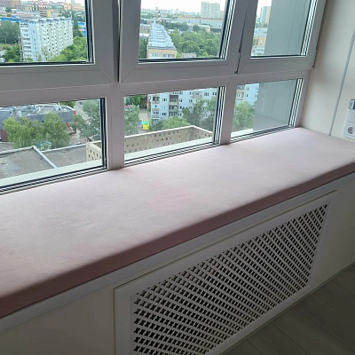 Розовый матрасик на подоконник точно по размеру на заказ от фабрики Гливер. Отзыв клиента с рейтингом 5 звезд. 