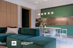 Дачный ответ, Кухня-гостиная на стыке севера и юга, диваны Gliver, Зеленый диван Фри от Gliver