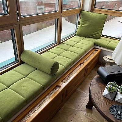 Зеленый матрасик, подушки, валики на подоконник на балкон, веранду, в гостиную. Отзыв с рейтингом 5 звезд. 