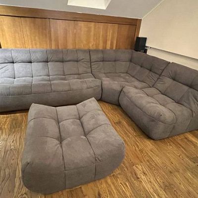 Мягкий модульный диван для гостиной: отзыв о уюте с фото и рейтингом 5/5