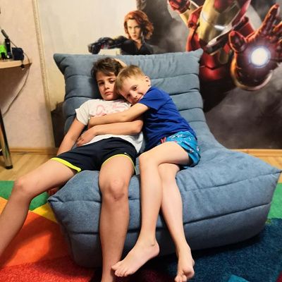 Мягкое кресло для ребенка в детскую комнату. Отзыв о безопасности и качестве с фото. 5/5.