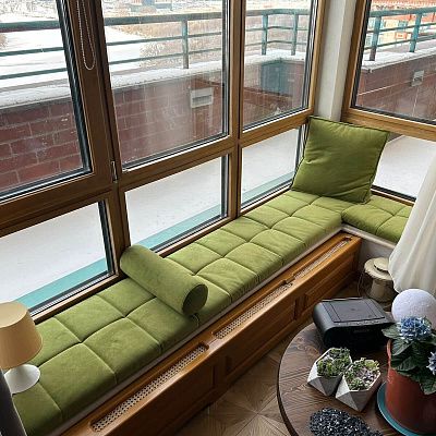 Зеленый матрасик, подушки, валики на подоконник на балкон, веранду, в гостиную. Отзыв с рейтингом 5 звезд. 
