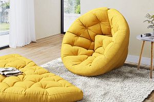 Кресло на заказ, кресло футон Оустер желтого цвета в гостиной