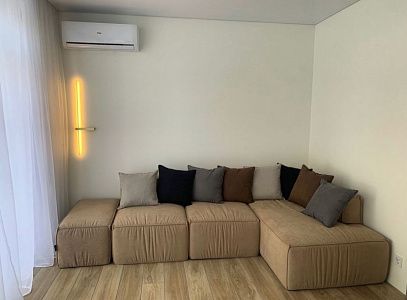 Изготовление бескаркасной мебели на заказ. Фото результата и отзыв клиента с оценкой 5/5.