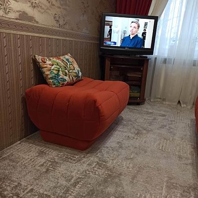 Изготовление бескаркасной мебели на заказ. Фото результата и отзыв клиента с оценкой 5/5.