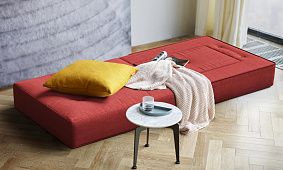 Кресло в интерьере гостиной-17, Стильное кресло-трансформер Кубис для сна