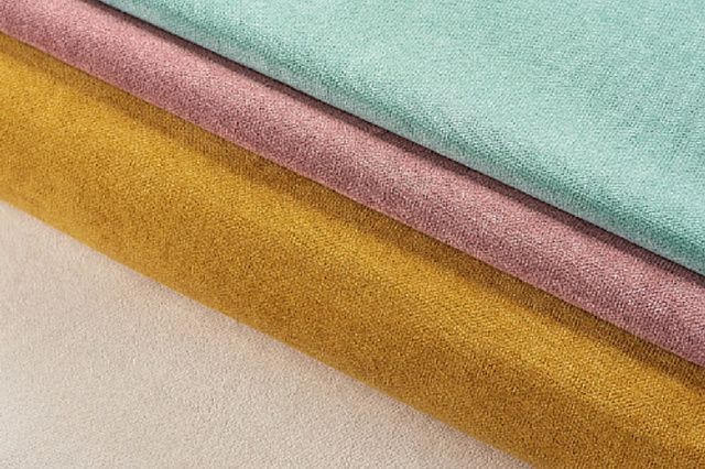 Диван в интерьере детской-10, Мебельная ткань, прочный и долговечный велюр