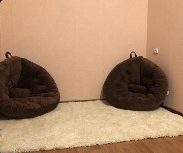 Удобное и качественное кресло для отдыха и чтения: отзыв и фото в интерьере. 5 звезд.