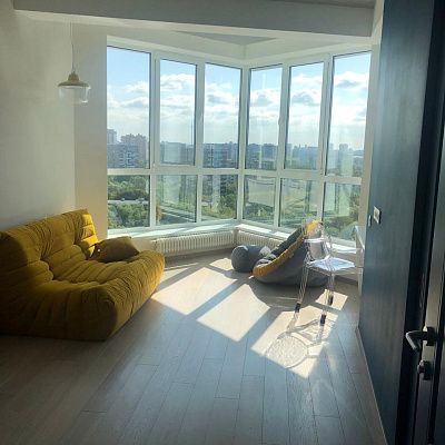 Купить бескаркасный диван недорого от производителя. Отзыв о выгоде и качестве с фото. 5 звезд.