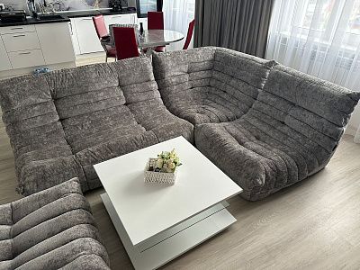 Бескаркасная мягкая мебель для современной квартиры. Отзыв с фото и оценкой 5/5.