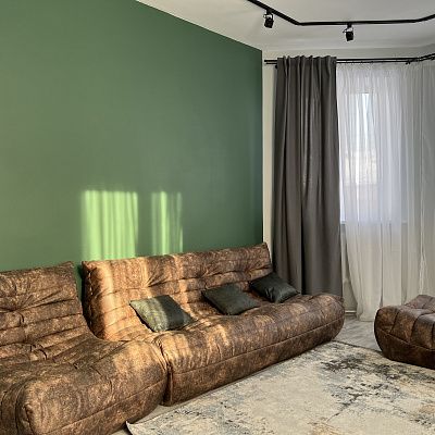 Купили очень мягкий диван для релакса. Отзыв с фото и оценкой 5/5.