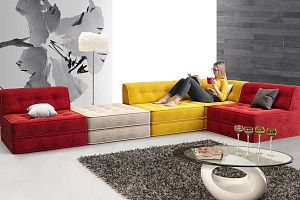 Бескаркасный модульный диван Драм красного, желтого и бежевого цвета от Gliver со спальным местом