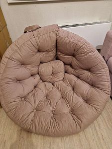 Удобное кресло для чтения и отдыха: отзыв о качестве. Фото в интерьере. Рейтинг 5 звезд.