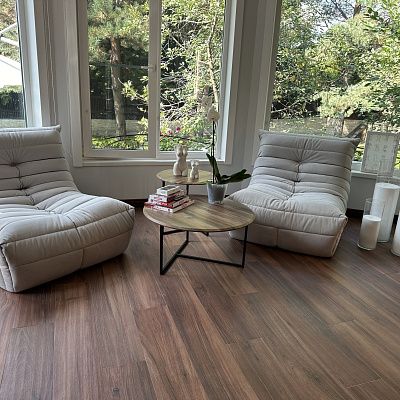 Лаунж кресла в интерьере гостиной. Отзыв о стиле и комфорте с фото. 5 звезд.