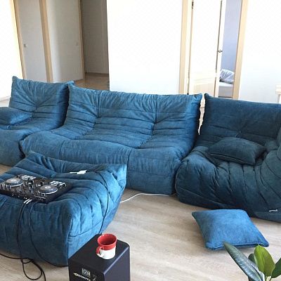 Бескаркасная мягкая мебель для современной квартиры. Отзыв с фото и оценкой 5/5.