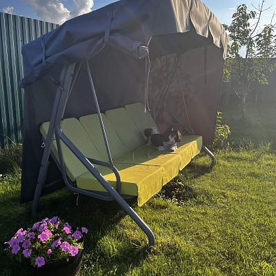 Мягкий уличный матрас для комфортного отдыха: отзыв. Фото на веранде. 5/5.