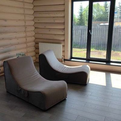 Мягкий кресло-шезлонг для релаксации. Отзыв о комфорте с фото. Рейтинг 5/5.