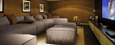 Как выбрать угловой диван-13, Диван Фри с пуфом для домашнего кинотеатра