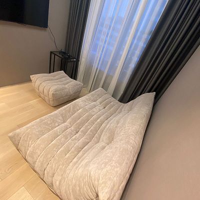 Мягкий бескаркасный диван для ежедневного отдыха. Отзыв с фото и рейтингом 5 звезд.