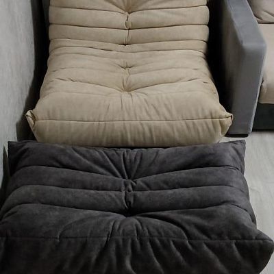 Кресло с оттоманкой в комплекте: отзыв о комфорте. Фото в гостиной. 5 звезд.