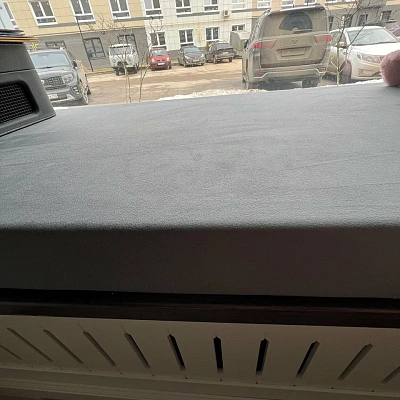 Серый матрас на подоконник точно по размеру на заказ от фабрики Гливер. Отзыв клиента с оценкой 5. 