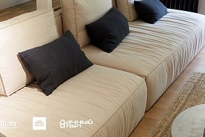 Дачный ответ, Скандинавский уют в мансарде с круглым окном, Диваны Gliver, Белый диван Фри Лаунж 