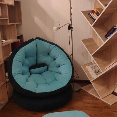 Удобное кресло для просмотра телевизора: отзыв о комфорте. Фото в гостиной. 5 звезд.