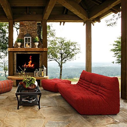 Диван ДеФранс в уличной ткани на открытой веранде