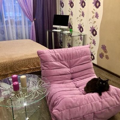 Удобное кресло для просмотра телевизора: отзыв о комфорте. Фото в гостиной. 5 звезд.