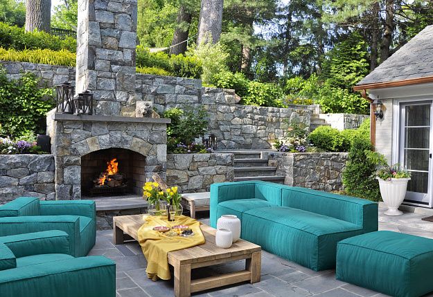 Диван Фри для загородного дома зеленого цвета