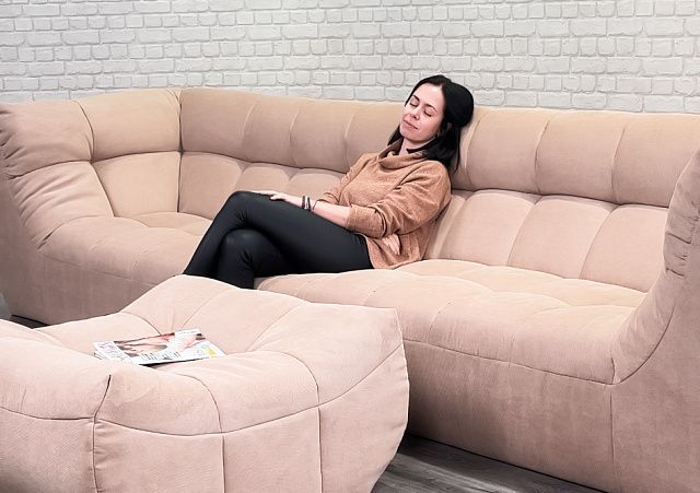 Диван ДеИтали, размер, форма, цвет на ваш вкус 