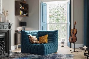 Кресло на заказ, кресло ДеФранс синего цвета в гостиной
