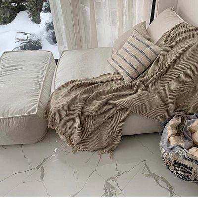 Мягкое кресло с подставкой для ног: отзыв о комфорте. Фото в гостиной. 5/5.