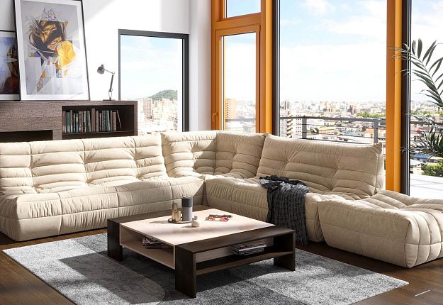 Современный бескаркасный диван ДеФранс молочного цвета в гостиной